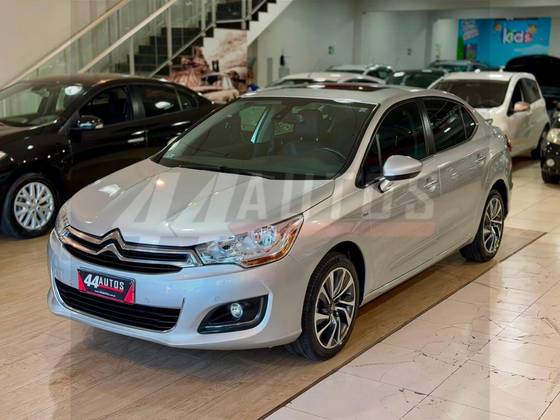 CITROËN C4 LOUNGE 1.6 EXCLUSIVE 16V TURBO FLEX 4P AUTOMÁTICO CITROËN C4 LOUNGE 1.6 EXCLUSIVE 16V TURBO FLEX 4P AUTOMÁTICO